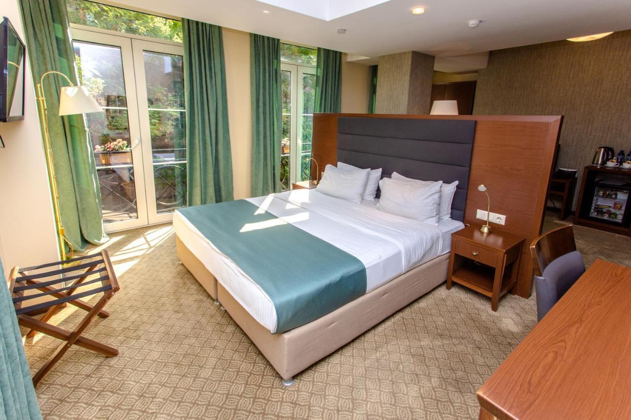 A5 Hotel Tbilisi ภายนอก รูปภาพ