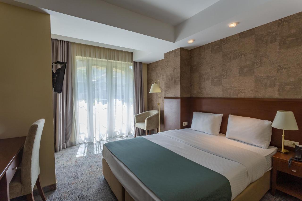 A5 Hotel Tbilisi ภายนอก รูปภาพ