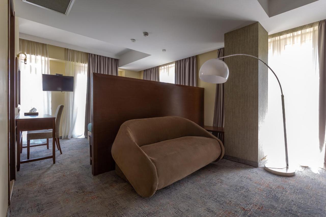 A5 Hotel Tbilisi ภายนอก รูปภาพ