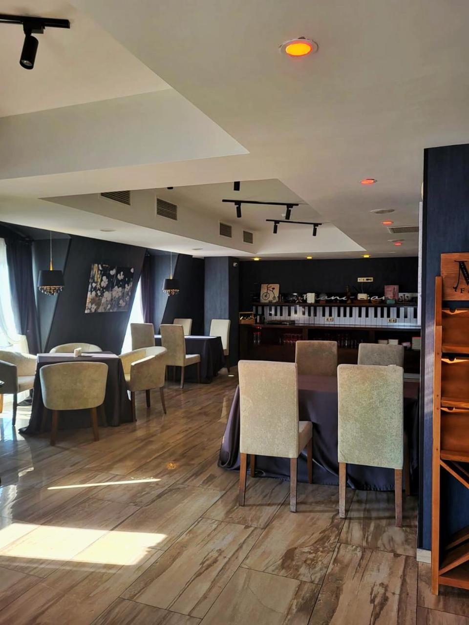 A5 Hotel Tbilisi ภายนอก รูปภาพ